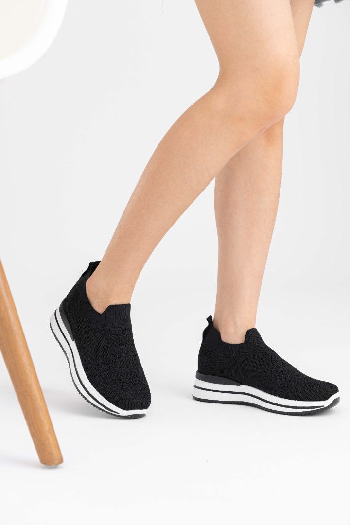 CN 007 BLACK