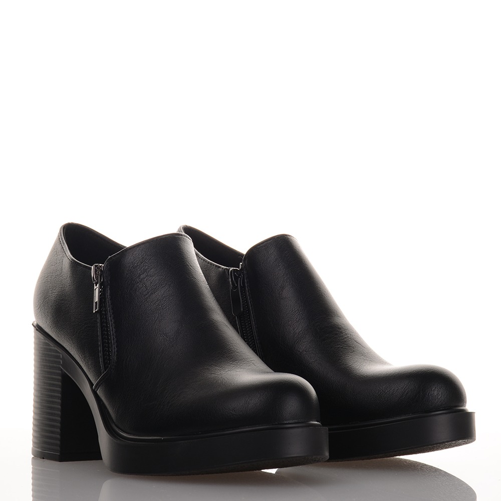 Y18 BLACK T8