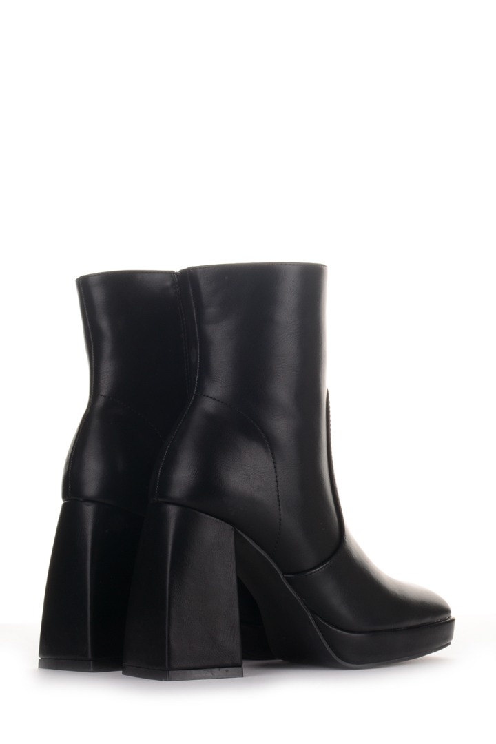 LL 1123 BLACK T10